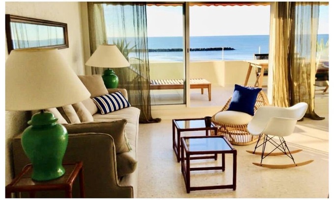 Carnon-Plage Apartment | Appart. 80m2 + Terrace. Feet in the water. Carnon 1st line. Direct beach access