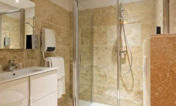 Autun House | Appart 'hôtel Pied à Terre 2