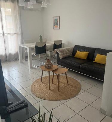 Les Chartreux Apartment | Appart T3 proche métro -draps et serviettes inclus