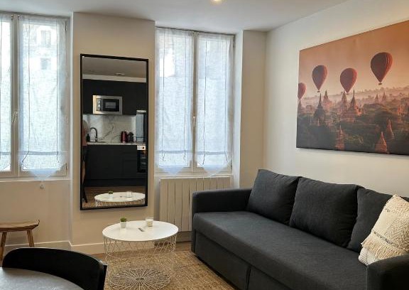 La Ferte-Gaucher Apartment | Appart' Terrasse plein centre