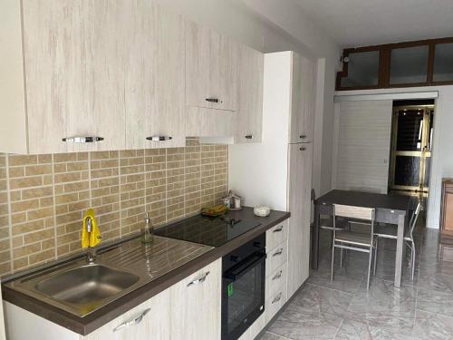 Marina di Gioiosa Ionica Apartment | Appartamento TICHE
