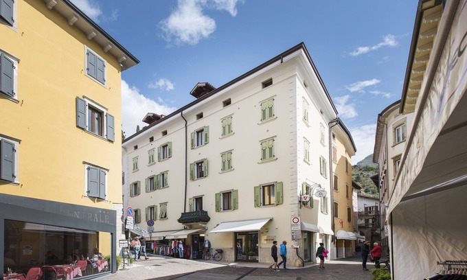 Torbole sul Garda House | Appartamenti Vasco Renna Surf Center
