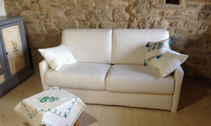 Pennabilli Apartment | Appartamentino Rustico in Villa Maindi with garden use and free WiFi