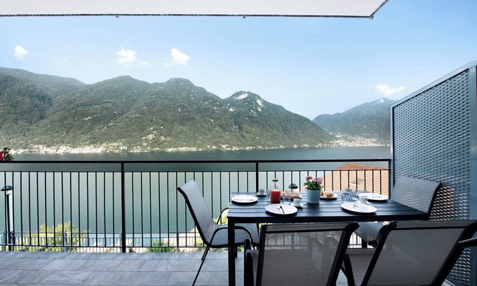 Nesso Apartment | Appartamento "3 Il Tornante" with Lake & Mountain Views, Wi-Fi, A/C & Balcony