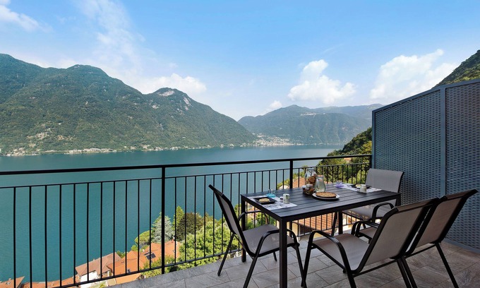 Nesso Apartment | Appartamento 8 Il Tornante with Lake & Mountain Views, Wi-Fi, A/C & Balcony