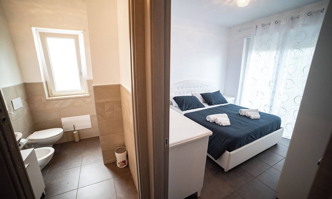 Calimera Apartment | Appartamento A210 Posto al 2° Piano con Terrazzo
