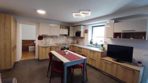 Male Apartment | Appartamento Adele