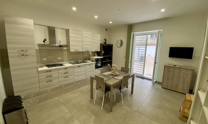 Frattaminore House | Appartamento Casa Crispino Piano Terra per 3 Persone
