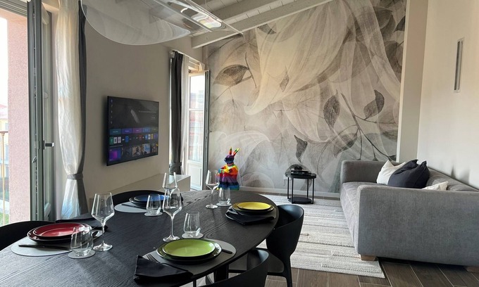 Barona Apartment | Appartamento con concierge palestra e garage in contesto d'avanguardia milanese