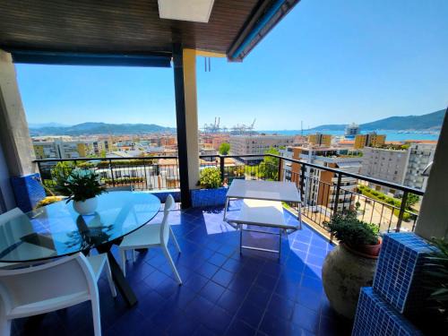 La Spezia Apartment | Appartamento Decimo Cielo Vista Mare