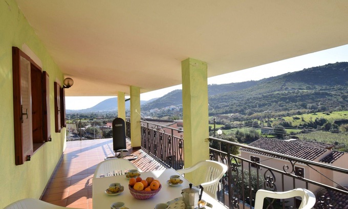 San Lorenzo Apartment | Appartamento Giovanni, Sardegna sea view