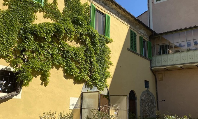 Cantagrillo Apartment | Appartamento Idillico in una Villa Toscana del Xviii Secolo