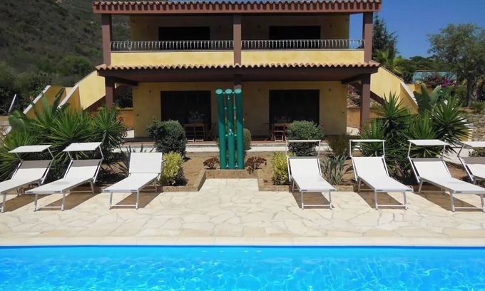 Tertenia Apartment | Appartamento in splendido e riservato villaggio, marina di Tertenia