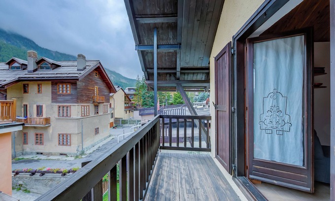 Claviere Apartment | Appartamento Rochebrune 200m From Ski