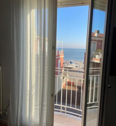 Marotta Apartment | Appartamento Vacanze ACQUA E SALE