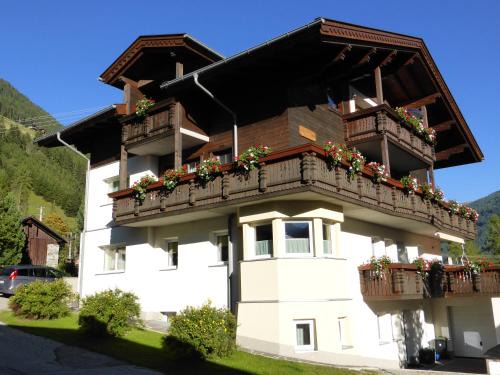 Sankt Jakob in Defereggen Apartment | Appartements Eggenhofer