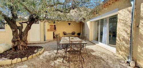 Saint-Maurice-sur-Eygues Apartment | Appartement spacieux à Saint-Maurice-sur-Eygues 70 m² avec jardin