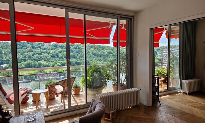 Saint-Cloud Apartment | Appartement vue Seine