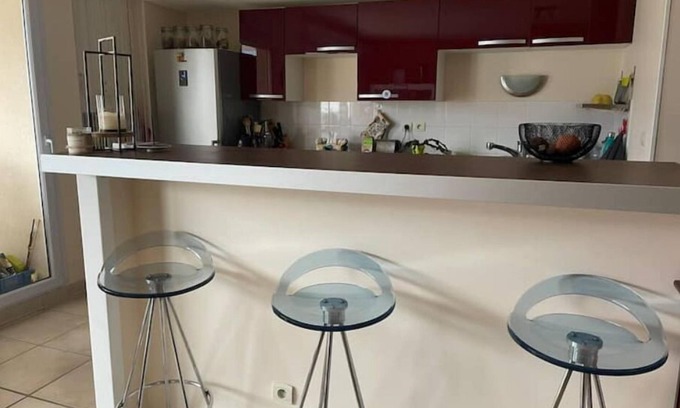 Saint-Nazaire-les-Eymes Apartment | Appartement Face aux Montagnes