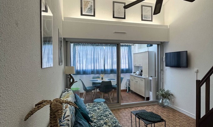 Saint-Hippolyte Apartment | Appartement 32 m2 Accès Direct Plage
