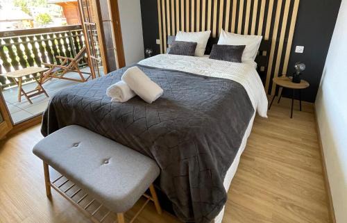Charmey Apartment | Appartement 53m2 rénové dans un chalet au coeur de Charmey avec vue sur les montagnes