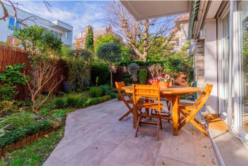 Saint-Cloud Apartment | Appartement 90m2 Sur Jardin Clos