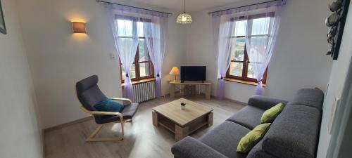 Grandrieu Apartment | Appartement accueillant au cœur de La Margeride