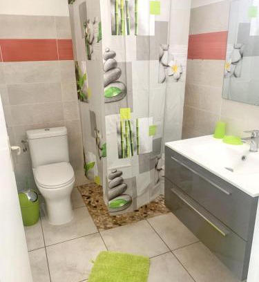 L'Houezel Apartment | Appartement agréable au Gosier 60 m² avec piscine partagée