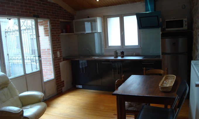 Champeix Apartment | Appartement Agréable rez de Chaussée 35 m2