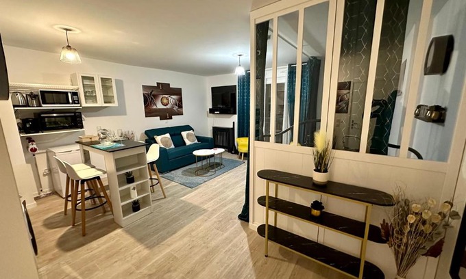 Meaux Apartment | Appartement avec vue sur jardin Paris-Disney-Parking privé 'PKN MEAUX'