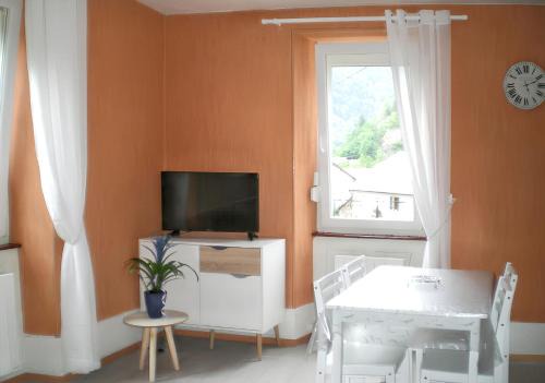 Plancher-les-Mines Apartment | Appartement charmant à Plancher-les-Mines 40 m² avec jardin