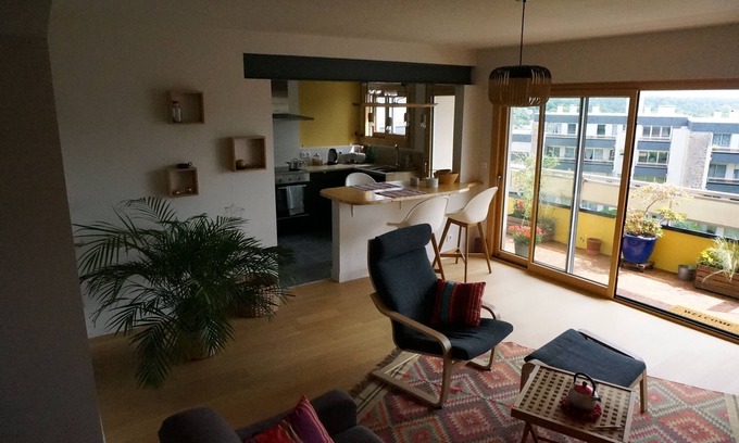 Brelevenez Apartment | Appartement Chaleureux à 10min de la Plage Dans Résidence Calme