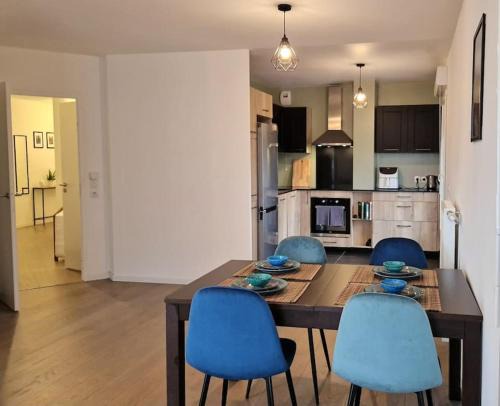 Gennevilliers Apartment | Appartement Chic près de Paris - Parking & Terrasse