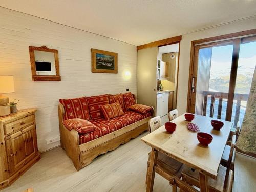 Bellentre Apartment | Appartement cosy 4 pers, proche pistes, balcon, parking - FR-1-353-61
