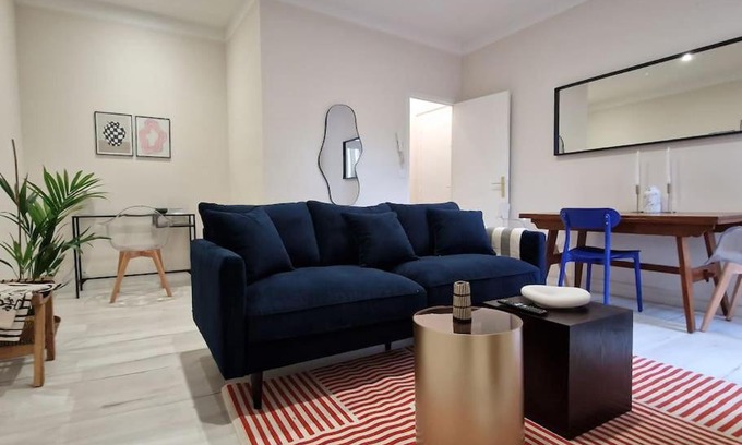 Saint-Serge Apartment | Appartement Cosy centre-ville