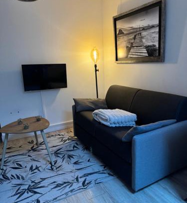Barbatre Apartment | Appartement cosy face à la basilique Saint Remi
