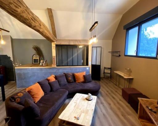 Lezinnes Apartment | Appartement cosy