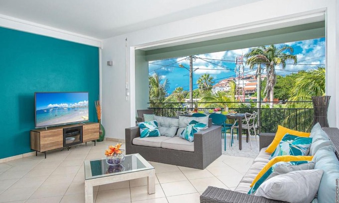 Pointe du Bout Apartment | Appartement de 2 chambres a Les Trois Ilets a 50 m de la plage avec vue sur la ville jardin clos et wifi