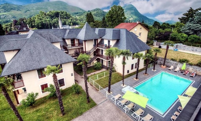 Lourdes Apartment | Appartement de la Marmotte Cendrée, Dans Résidence de Tourisme 3 Étoiles