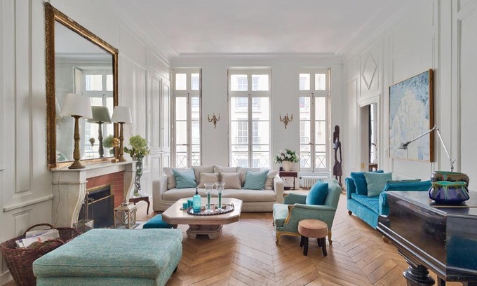 Les Iles Apartment | Appartement de standing 4 étoiles sur l'île Saint-Louis by Weekome