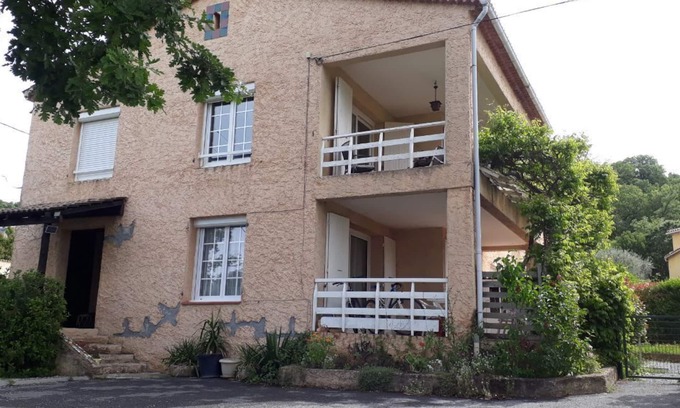 L'Escale House | Appartement DE Type 3 Calme, Bien Exposé EN REZ DE Jardin. Terrasse Jardin