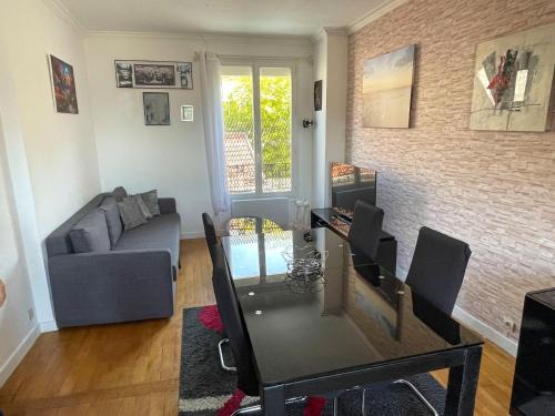 Chaville Apartment | Appartement en duplex entre Paris et Versailles