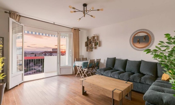 Les Cevennes Apartment | Appartement en Résidence Parking Gratuit Balcon
