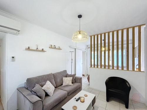 Lamalou-les-Bains Apartment | Appartement F1 avec Terrasse et Clim, à 650m des Thermes - Lamalou-les-Bains - FR-1-451-191