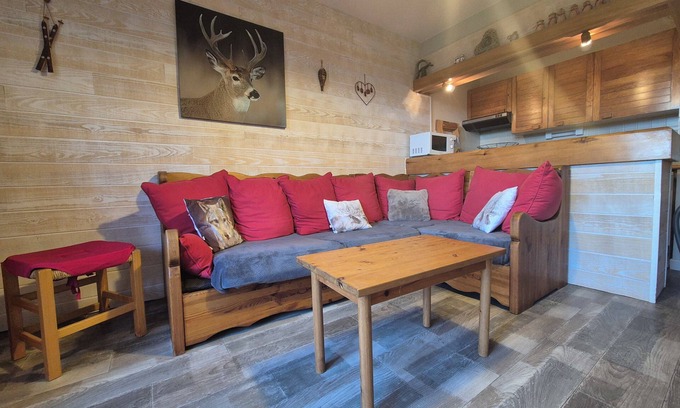 Les Deserts Apartment | Appartement familial au Revard – Vue imprenable et accès direct aux pistes