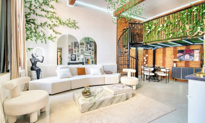 Toulouse City-Centre Apartment | Appartement Fleuri Luxueux Hyper-centre Toulouse, Capitole