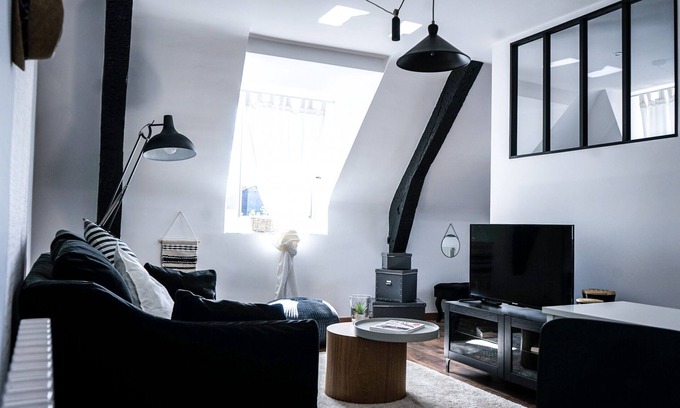 Brive-la-Gaillarde Apartment | ★ Appartement Atypique ★ Cuisine Design ★ Parking
