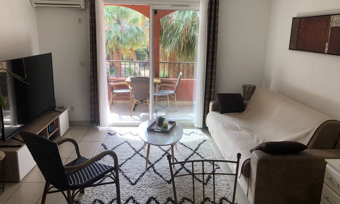 Les Hauts de Canet Apartment | Appartement T2 Tout Confort 1.7km de la Plage Avec 3 Piscines