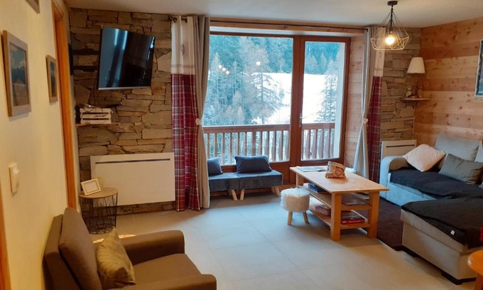 Val Cenis Apartment | Appartement chaleureux avec wifi de 10 personnes à Val-Cenis