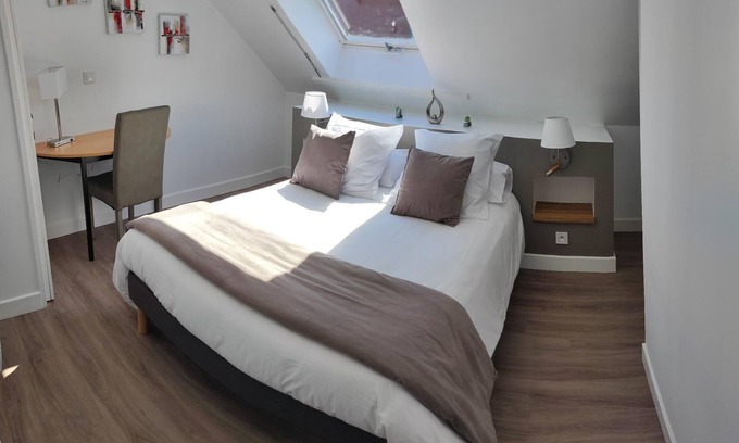 Les Aix-d'Angillon Apartment | Appartement T2 - Valençay 12